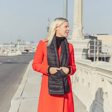 Load image into Gallery viewer, Puffer Hug - Black