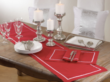 Load image into Gallery viewer, Classic Red Pleated Napkins - Set of 4