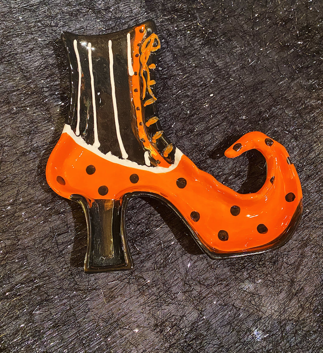 Witch's Boot Plate